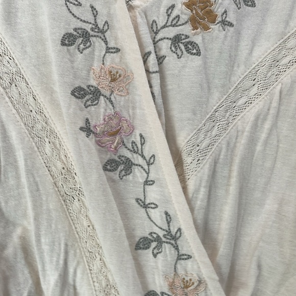 Lucky brand top, brand new, never worn - Picture 4 of 4